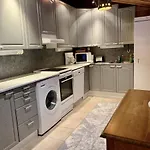 Appartement Kelogornitsa - Levikeskus 2 Km - Bus 300 M *
