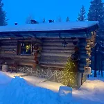 Kelogornitsa - Levikeskus 2 Km - Bus 300 M * Kittilä