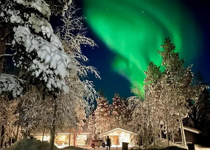 Kelogornitsa - Levikeskus 2 Km - Bus 300 M * Kittilä