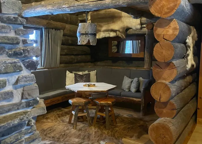 Kelogornitsa - Levikeskus 2 Km - Bus 300 M アパート Kittilä