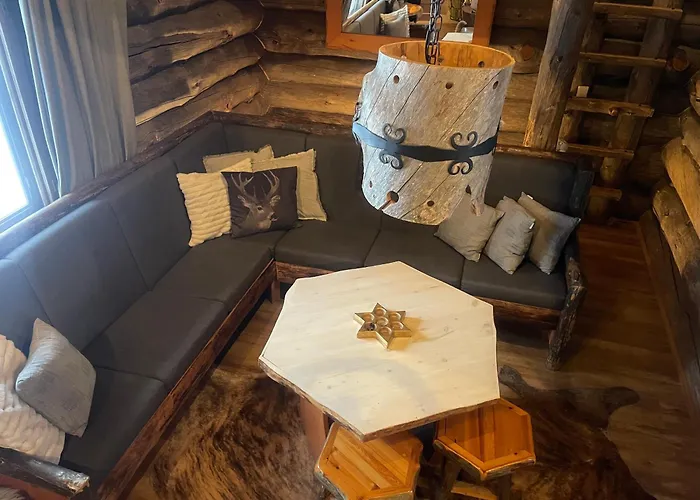 Kelogornitsa - Levikeskus 2 Km - Bus 300 M アパート Kittilä